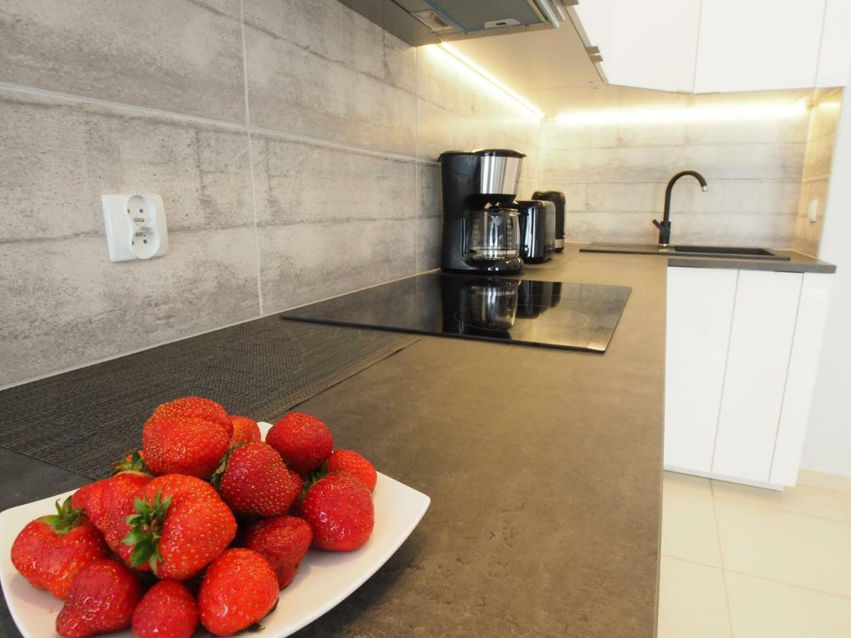 Grand-Tourist Amber Rose Apartment Гданьск Экстерьер фото